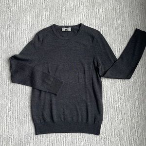 Men’s Express Fitted Extra Fine Merino Wool lightweight sweater small